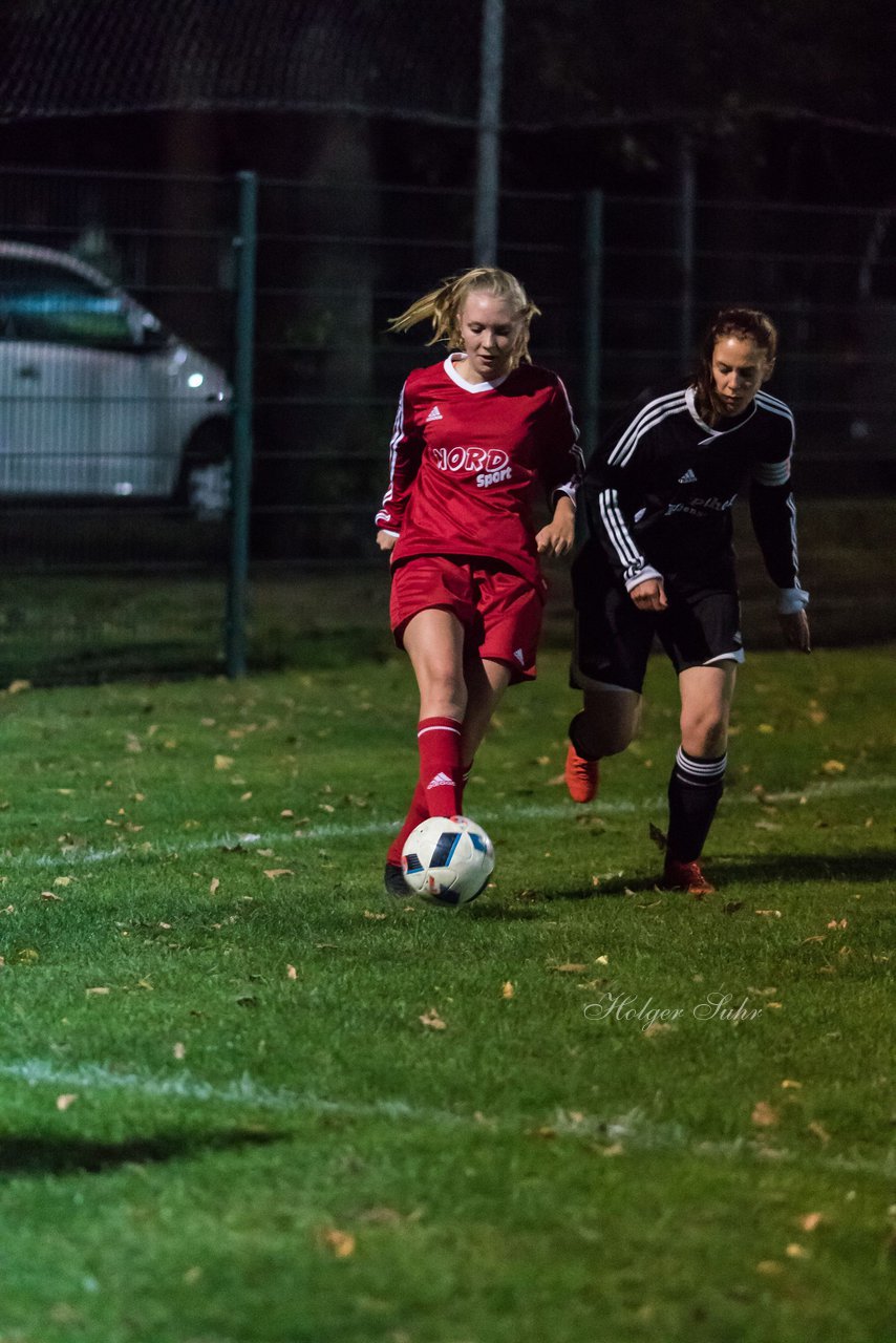 Bild 121 - Frauen SG Krempe/ETSV F. Glueckstadt - TSV Heiligenstedten : Ergebnis: 8:0